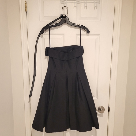 Black strapless dress size 4 - Picture 4 of 4